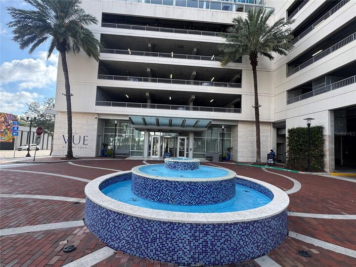 Property Photo:  150 E Robinson Street 2A  FL 32801 