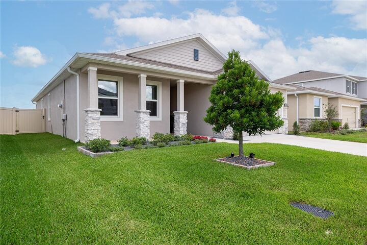 Property Photo: 3413 Ivy Hollow Drive FL 33565