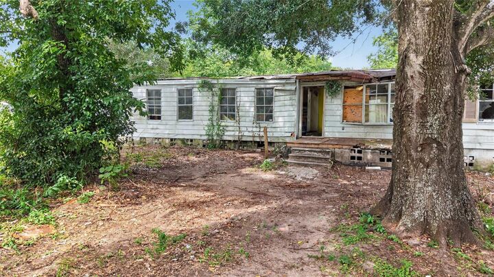 Property Photo: 8608 Hamster Drive FL 33540