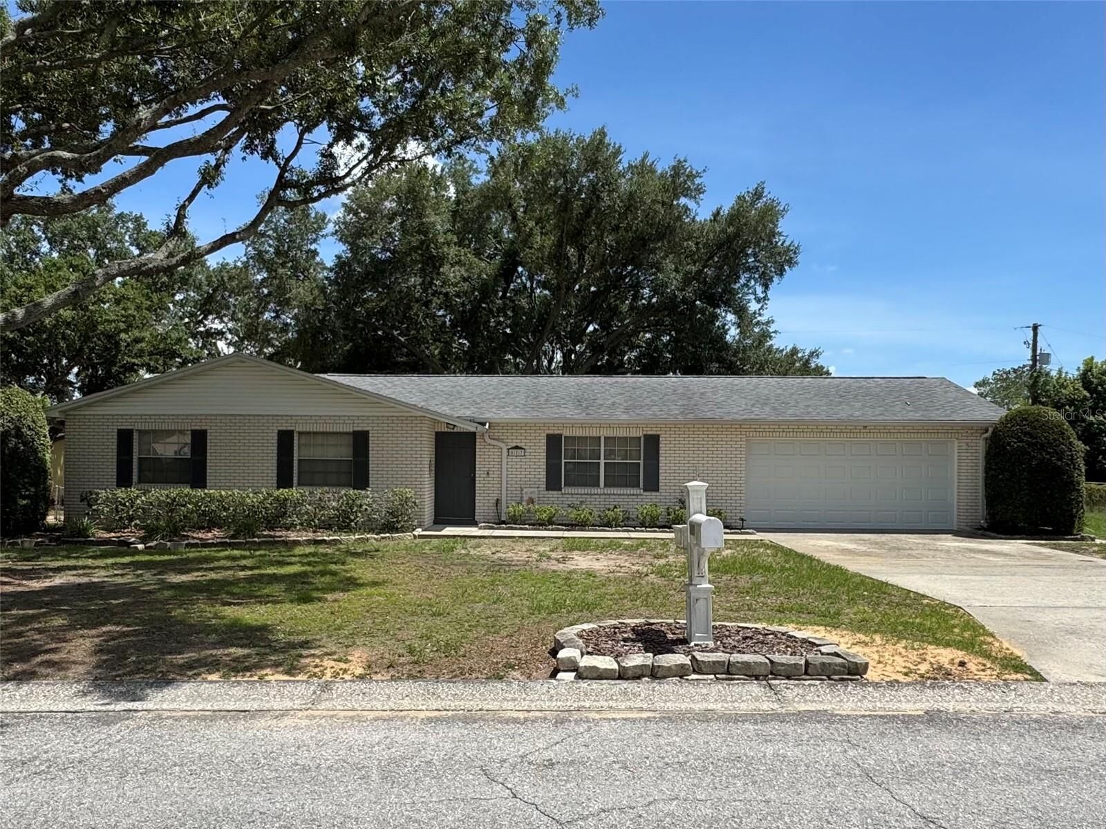 Property Photo:  827 Strawberry Lane  FL 33511 