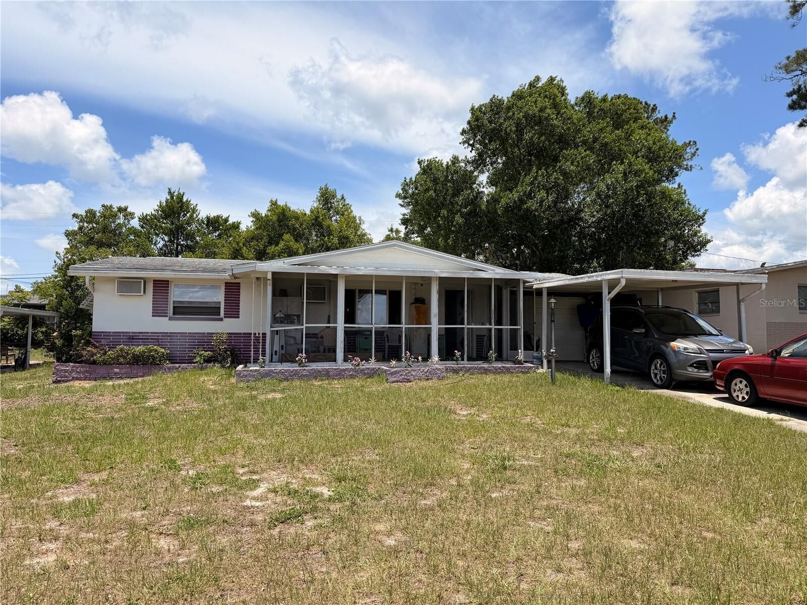 Property Photo: 66 S Washington Street FL 34465