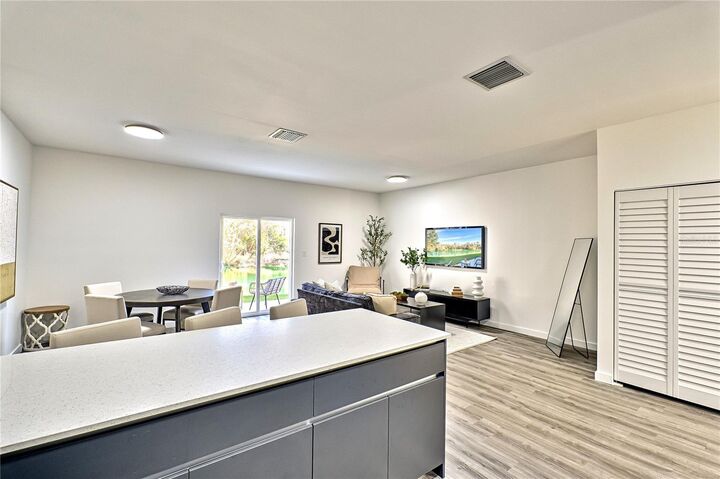 Property Photo: 1591 NW 29th Road 4 FL 32605