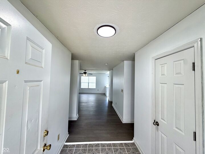 Property Photo:  652 Loon Lane  IN 46143 