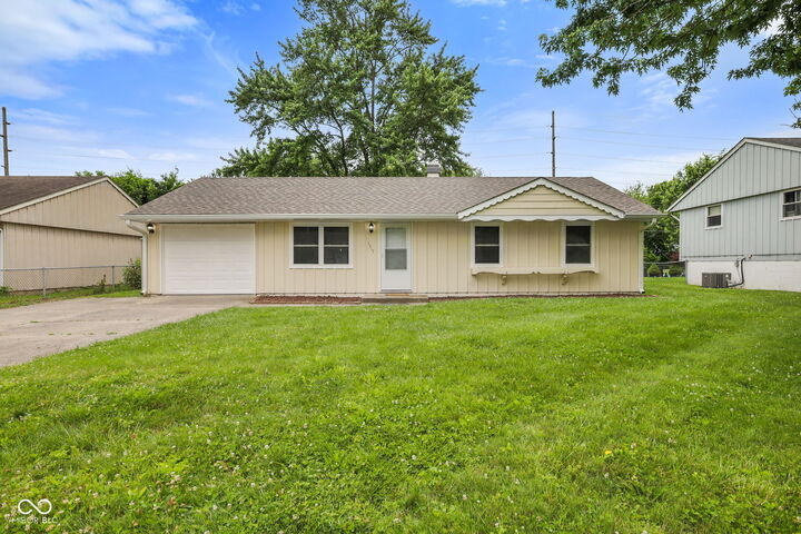 Property Photo:  1317 Bramble Way  IN 46011 