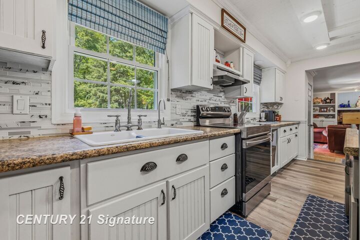 Property Photo:  5261 Baker Road  MI 48722 
