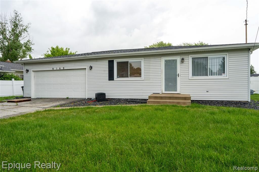 Property Photo: 4149 Amelia Drive MI 48601 5004