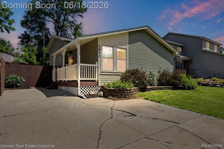 Property Photo: 3840 Cass Elizabeth Road MI 48328 4506