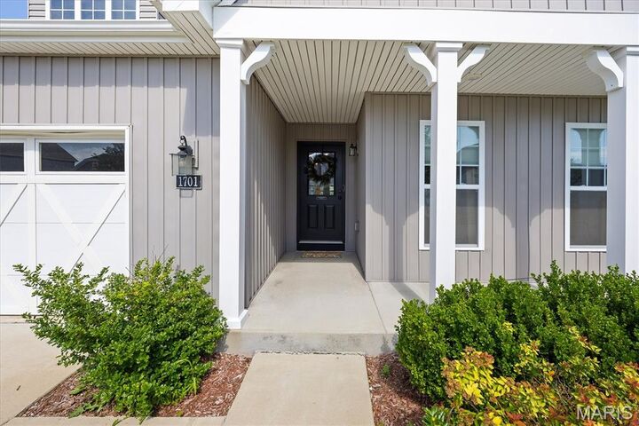 Property Photo:  1701 Canopy Crest Circle  IL 62226 