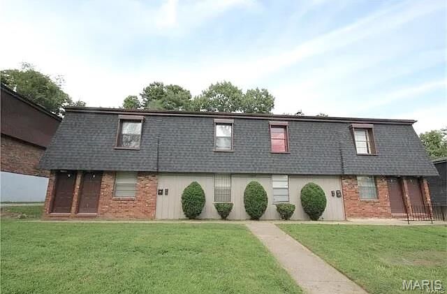 Property Photo: 1104 Arrowhead Drive B IL 62294