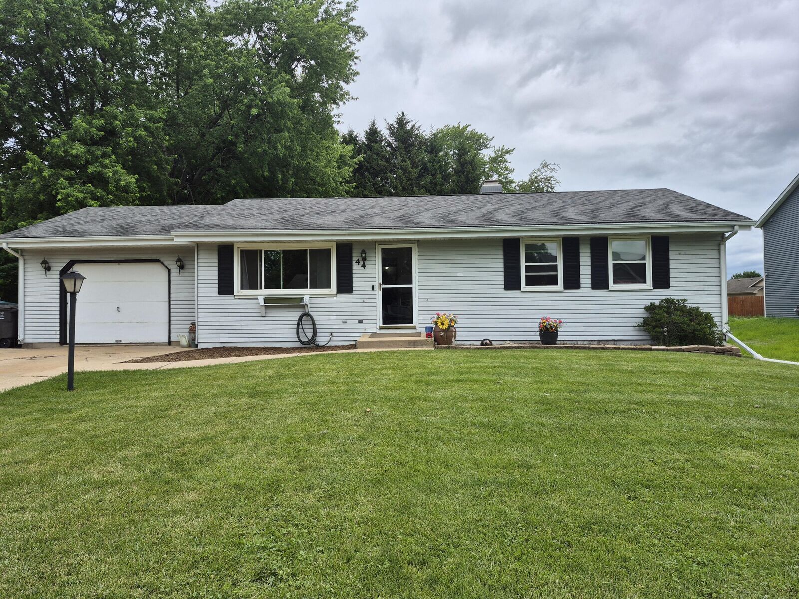 Property Photo: 44 E Ash Lane - WI 53563