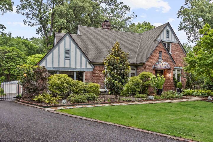 Property Photo: 624 N Trezevant St TN 38112