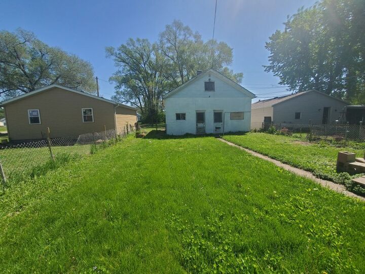 Property Photo: 1306 17th Street IL 61244