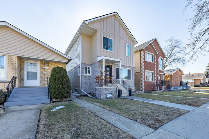 Property Photo:  6119 W 55th Street  IL 60638 