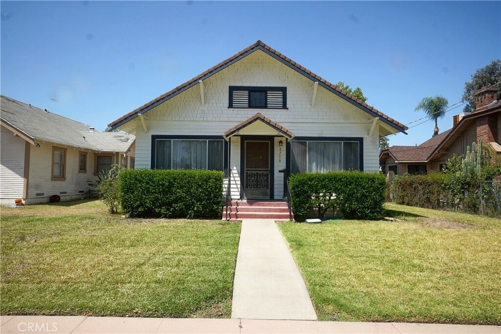 Property Photo: 3750 Taft Street CA 92503