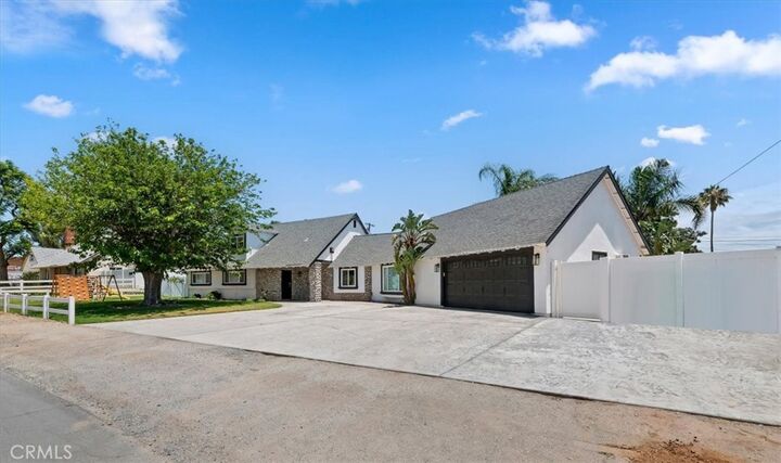 Property Photo:  2171 Indian Horse  CA 92860 