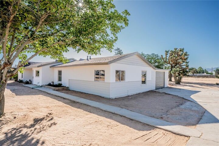 Property Photo: 14387 Jicarilla Road CA 92307