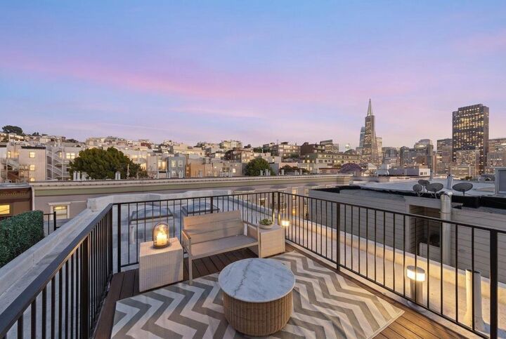 Property Photo: 1427 Grant Avenue CA 94133