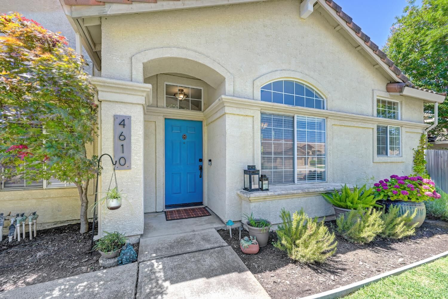 Property Photo:  4610 Shenango Way  CA 95758 