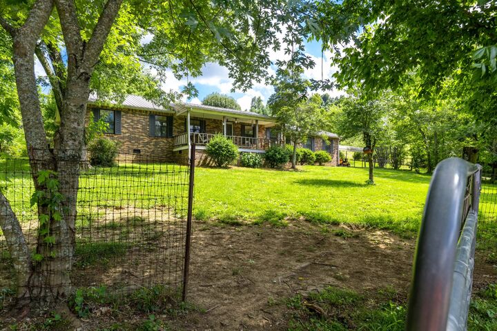 Property Photo:  441 Hawthorne Hill Rd  TN 37160 