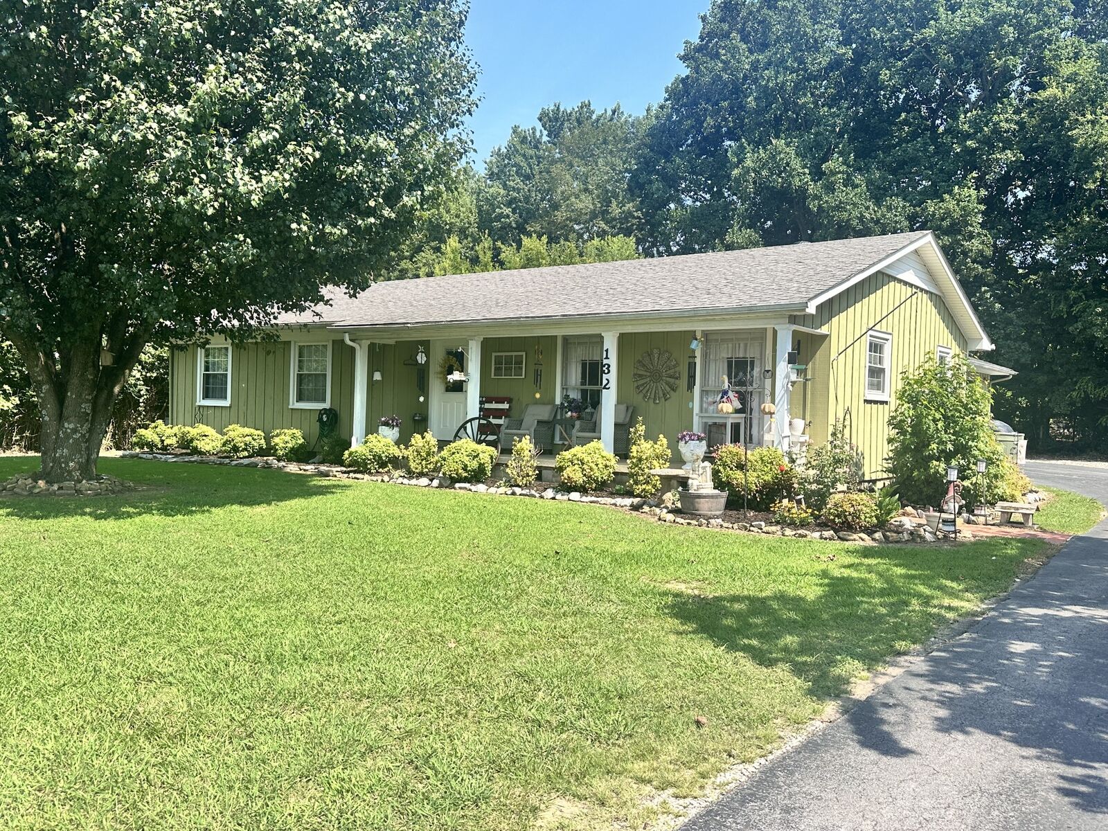 Property Photo: 132 Jackson St TN 38464