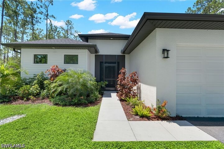 Property Photo: 4406 31st Avenue NE FL 34120