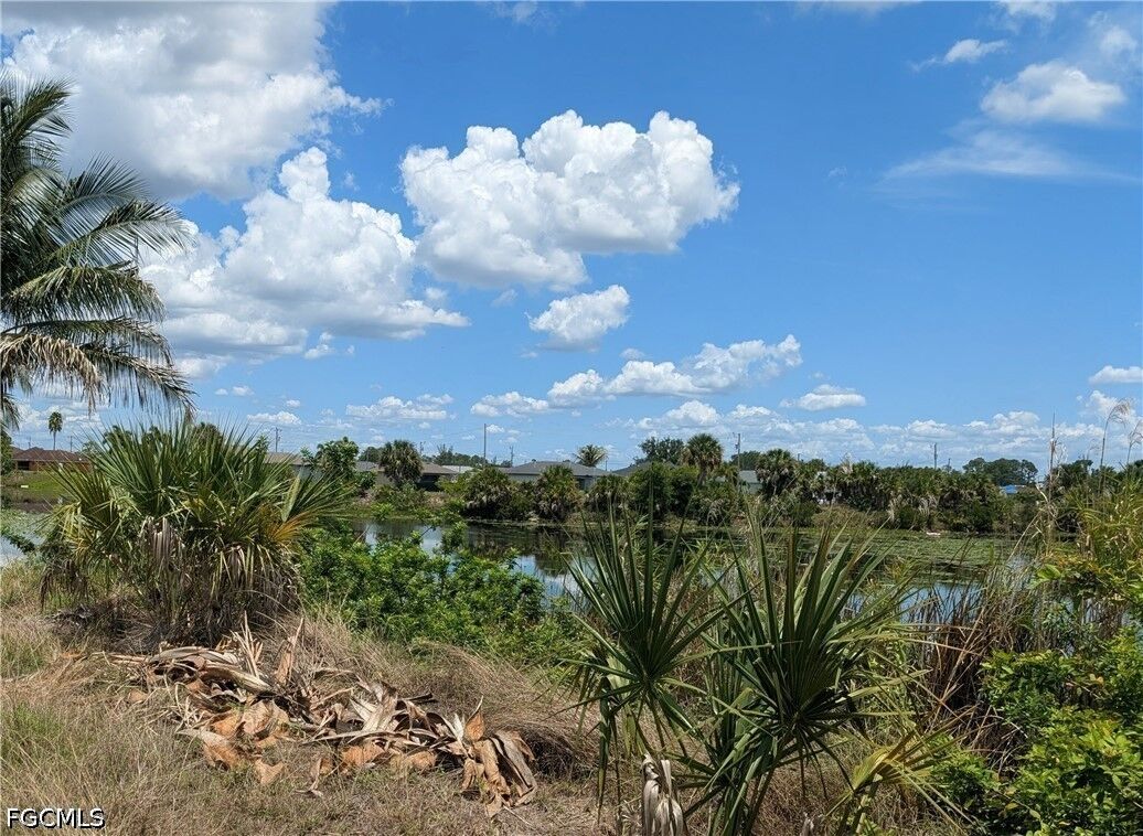 Property Photo:  1226 NE 40th Street  FL 33909 