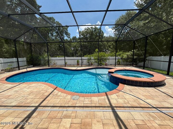 Property Photo: 11337 Glenlaurel Estates Drive FL 32257