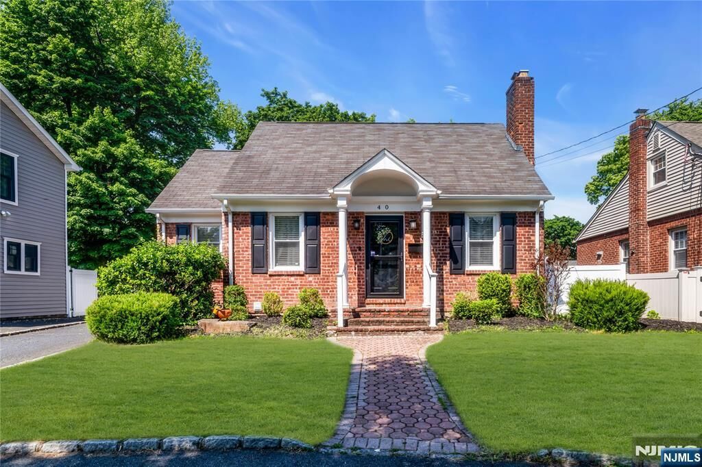 Property Photo:  40 Merritt Avenue  NJ 07628 