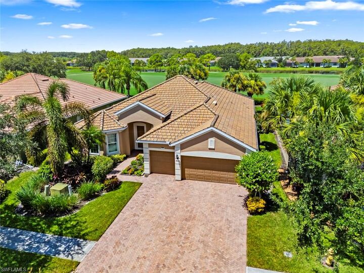 Property Photo: 5824 Plymouth Pl FL 34142