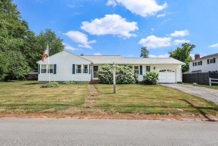 Property Photo:  68 Robinson Road  NH 03060 