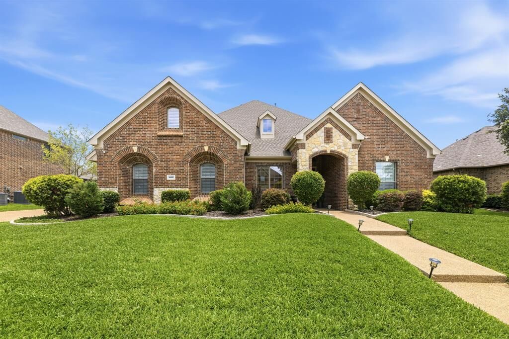 Property Photo: 4608 Saint Clair Court TX 75022