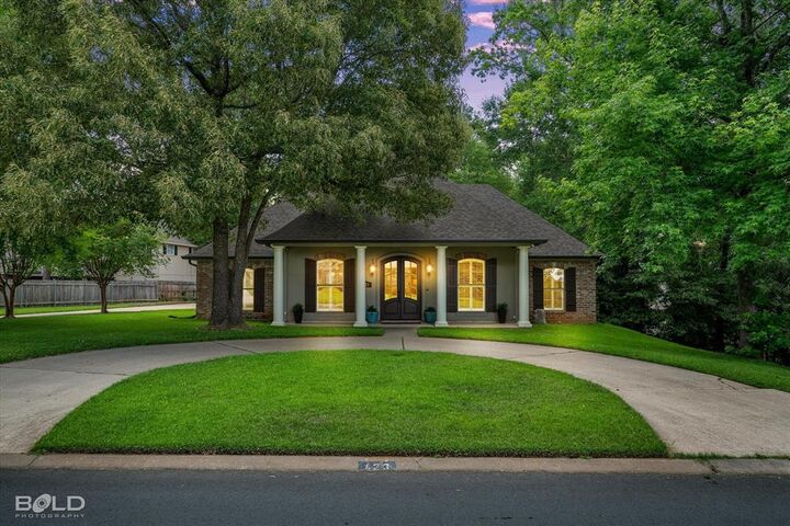 Property Photo:  423 Dogwood South Lane  LA 71037 