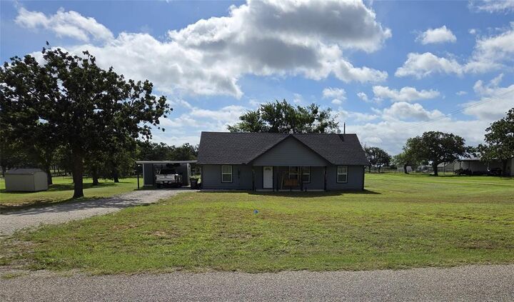 Property Photo: 195 Brown Lane TX 76487