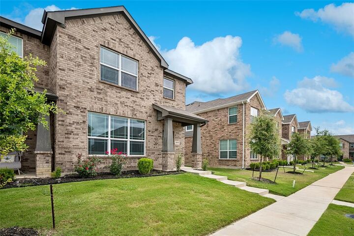 Property Photo:  2829 Bellflower Drive  TX 75150 