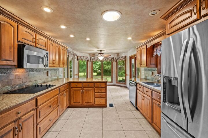 Property Photo:  4 Huskins Circle  AR 72715 