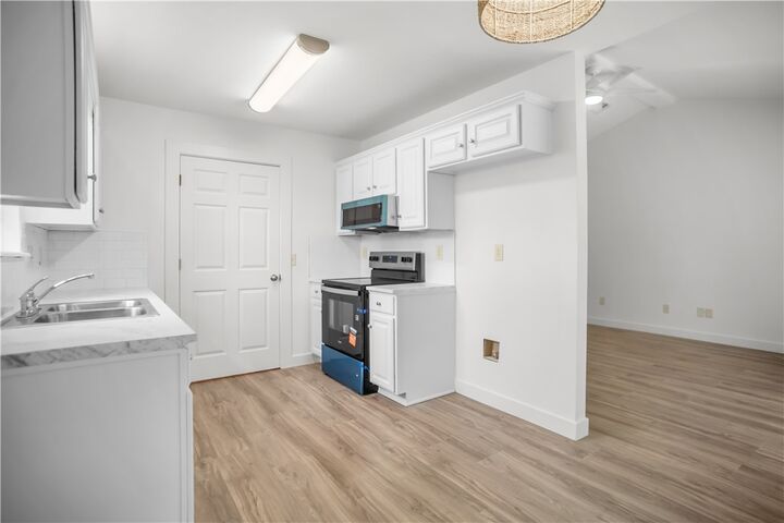Property Photo:  1154 S Pepper Tree Lane  AR 72704 
