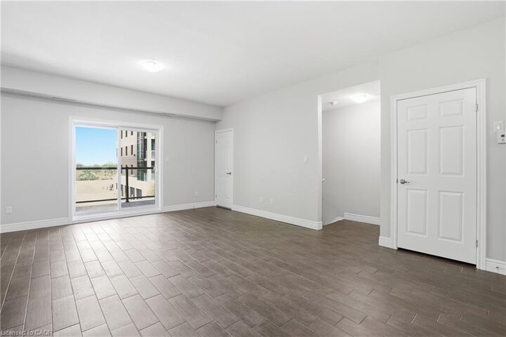 Property Photo:  144 King Street W 2  ON L8G 0A9 