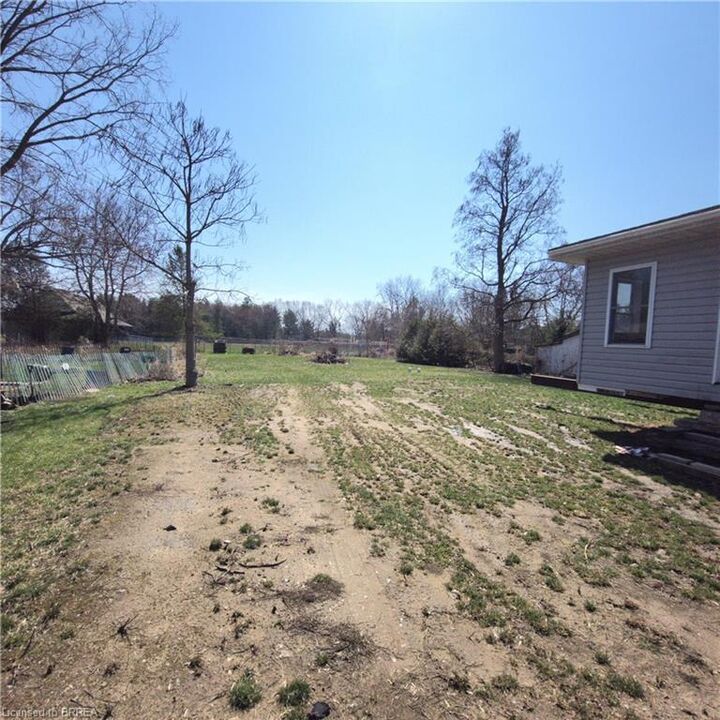 Property Photo:  110 Queen Street E  ON N0E 1P0 