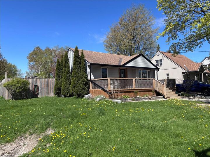 Property Photo:  180 McNab Street  ON N5A 1Z4 