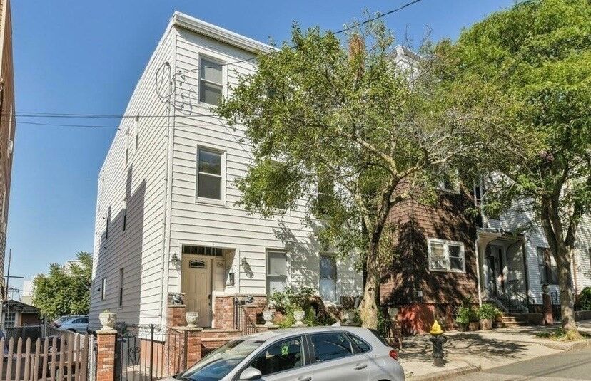 Property Photo:  154 Webster Street 2  MA 02128 