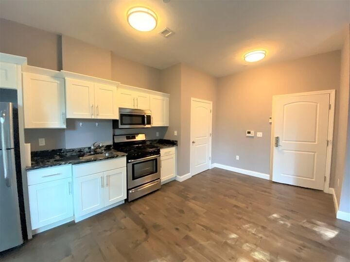 Property Photo: 41 Saratoga 4E MA 02128
