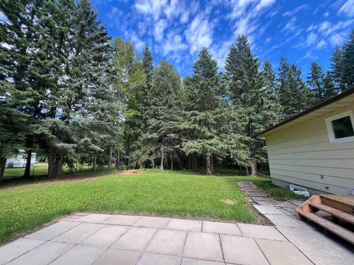 Property Photo: 1507 65 Street AB T7E 1S3