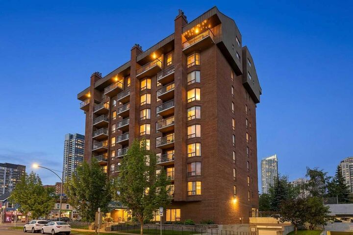 1140 15 Avenue SW 402 — photo 1