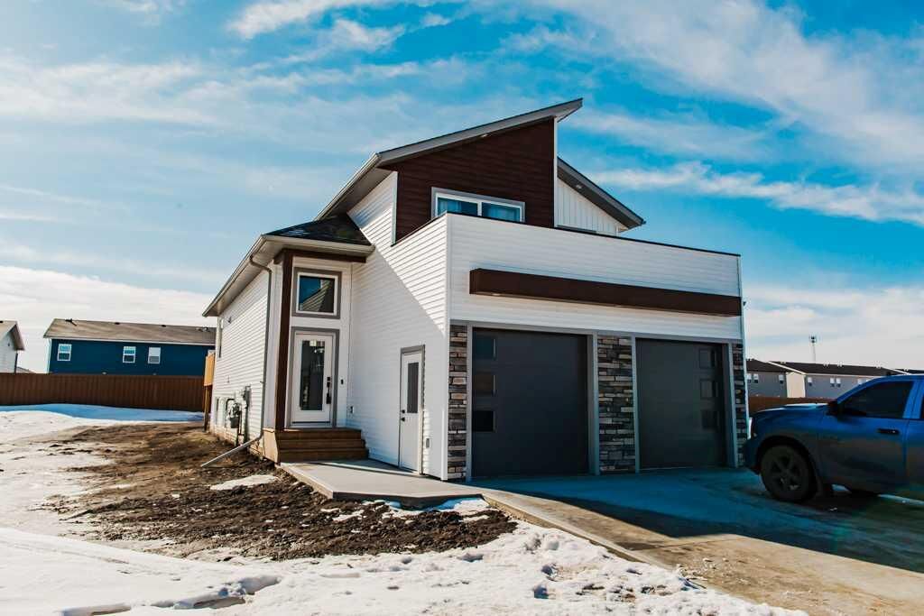 Property Photo: 9541 114 Avenue AB T8X 0W7