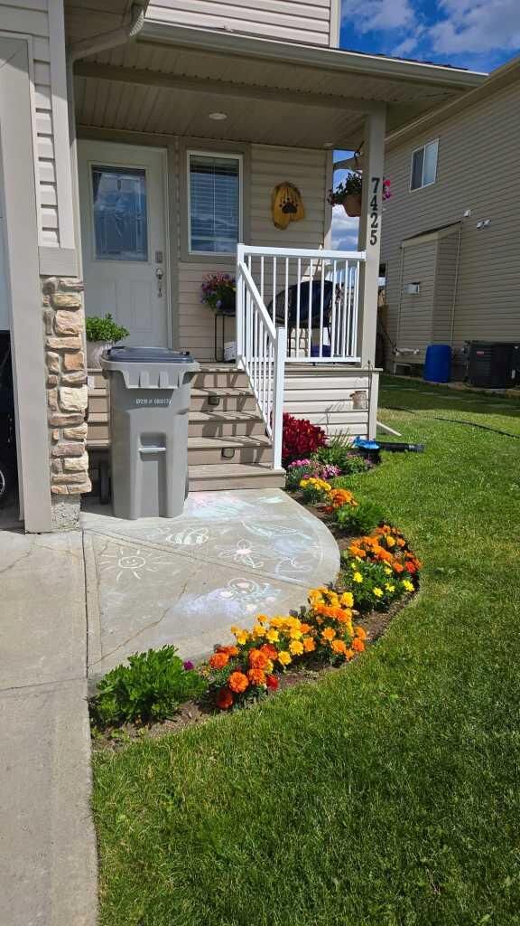 Property Photo: 7425 112 Street AB T8W 0C6