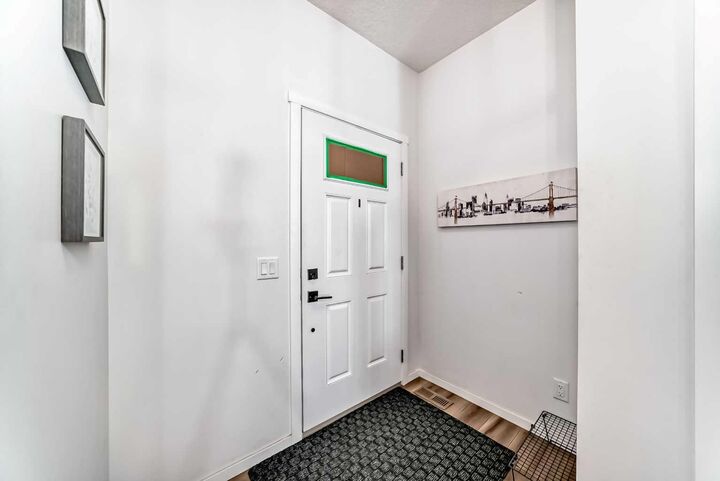 Property Photo:  91 Walcrest Way SE  AB T2X 4G2 