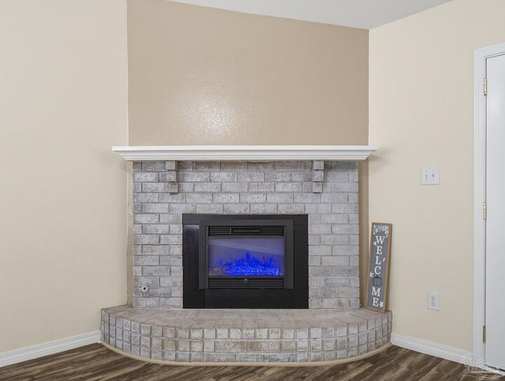 Property Photo:  6668 Delhi Dr  FL 32583 