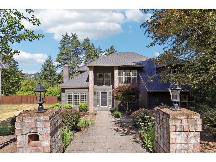Property Photo: 10445 SE 147th Ave OR 97086