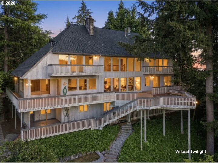 Property Photo:  2495 Palisades Crest Dr  OR 97034 