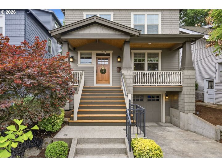 Property Photo:  1634 SE Spokane St  OR 97202 